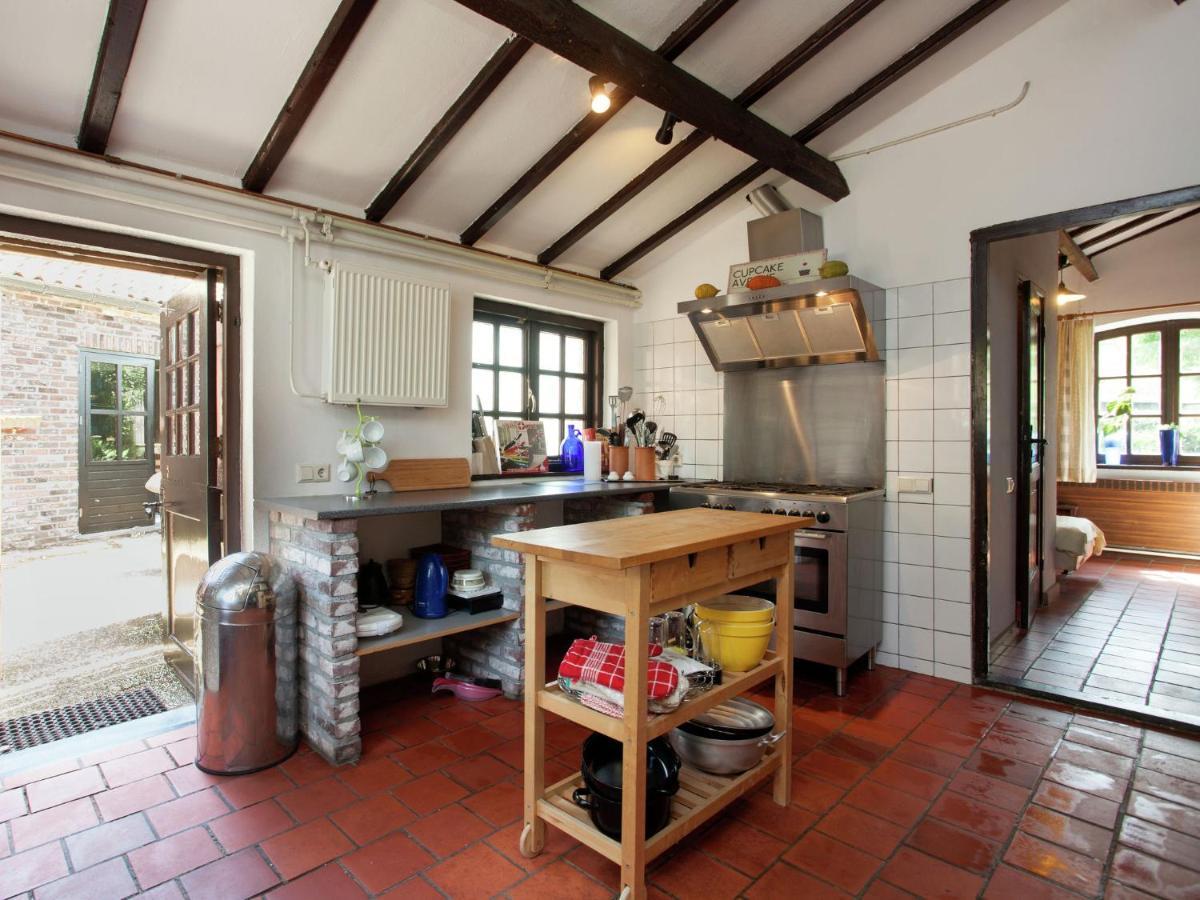 Magnificent Farmhouse In Sint Joost Exteriér fotografie